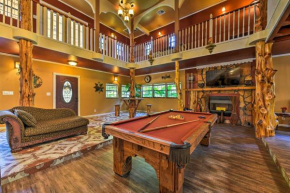 Spacious Conroe Home with Foosball and Pool Table!